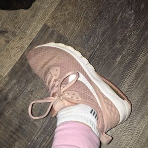 Nike air